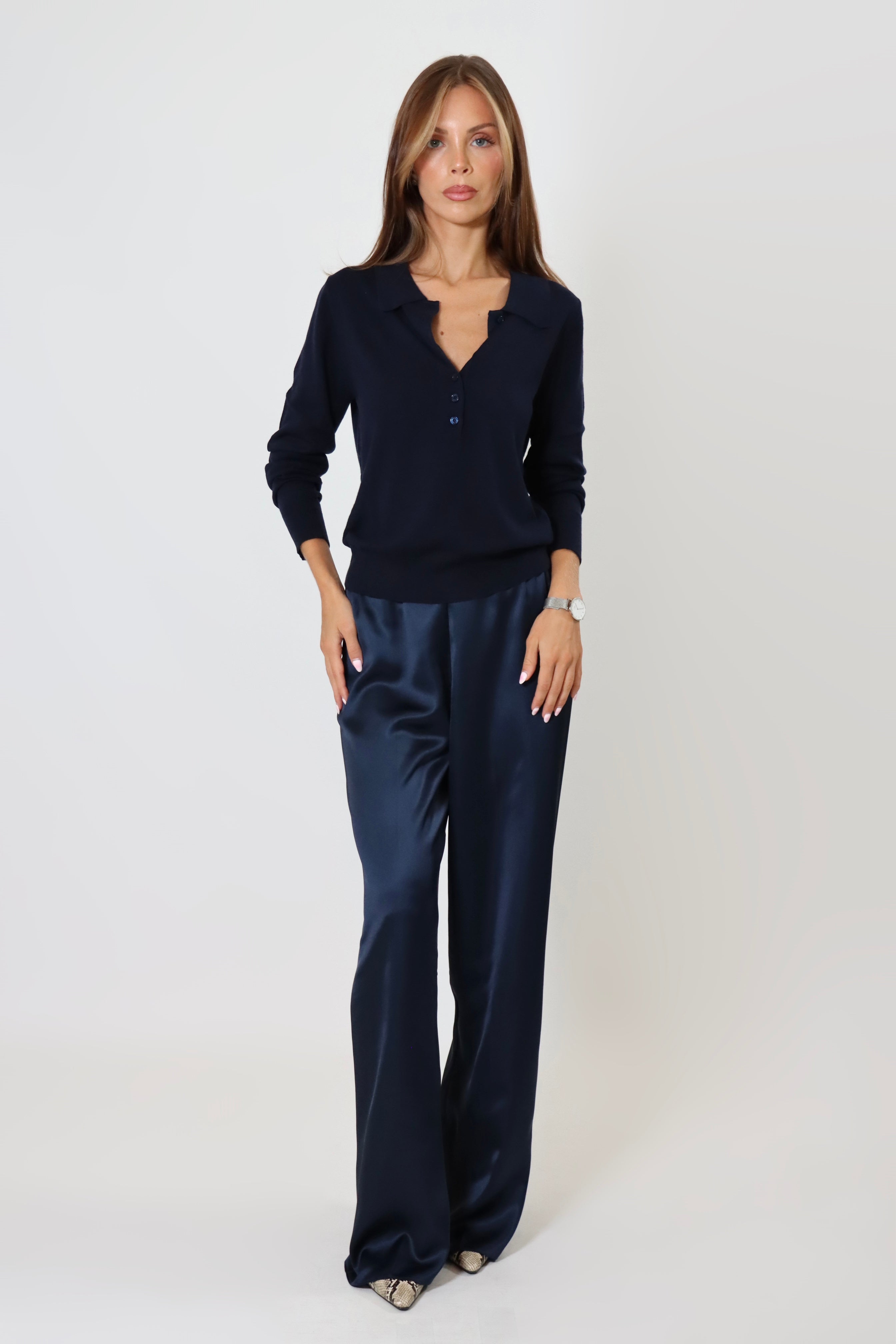 Navy satin pants with relaxed fit and mid-rise elastic waist – April Seven